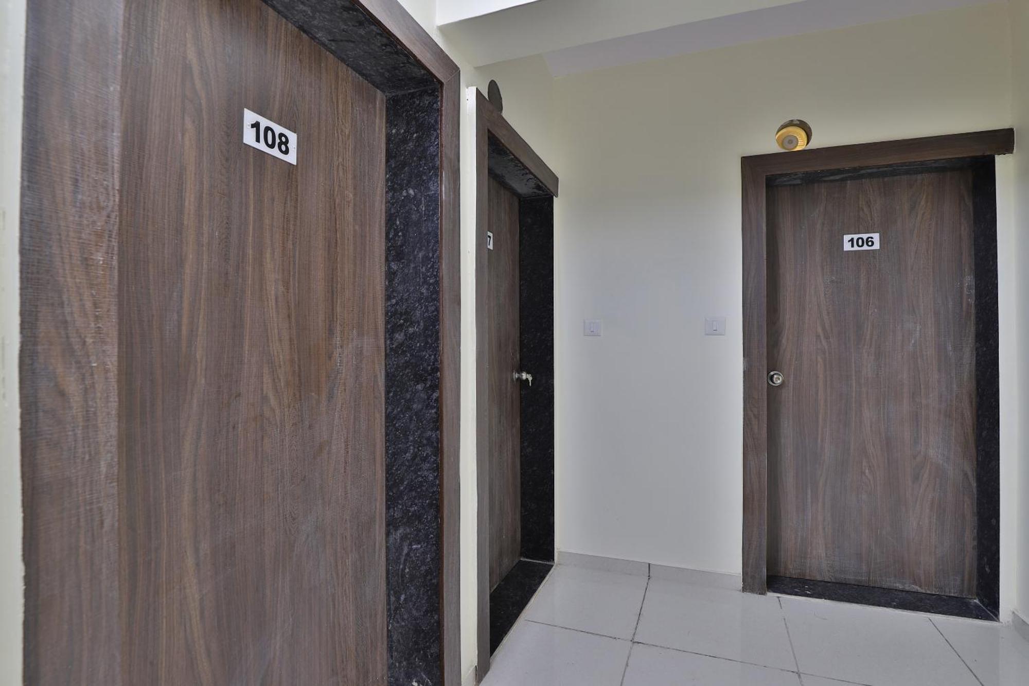 Hotel O Sunway Ahmedabad Exterior foto