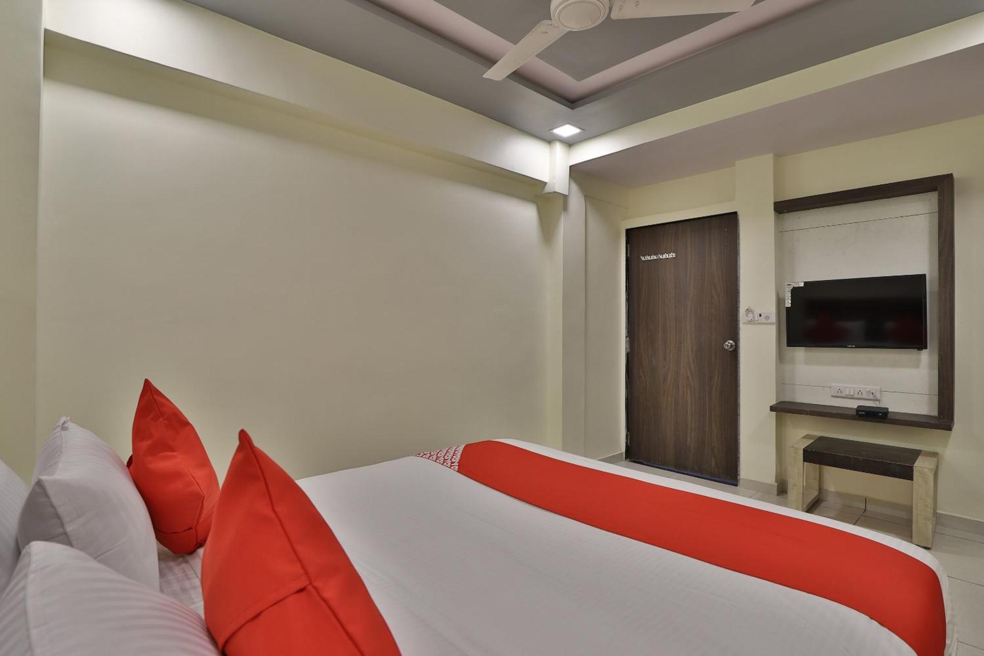 Hotel O Sunway Ahmedabad Exterior foto