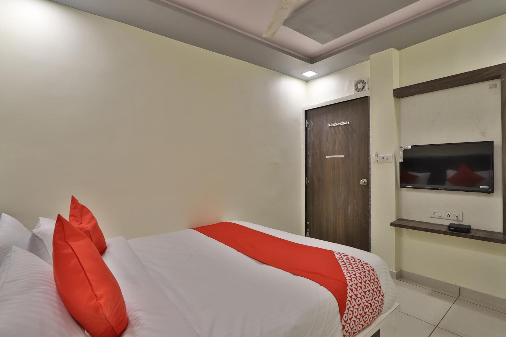 Hotel O Sunway Ahmedabad Exterior foto